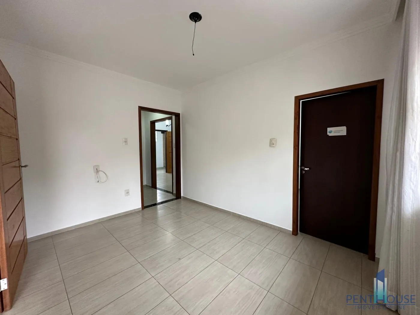 Imagem Casa para Venda em Jaraguá do Sul, Vila Nova, 4 dormitórios, 1 suíte, 3 banheiros, 1 vaga