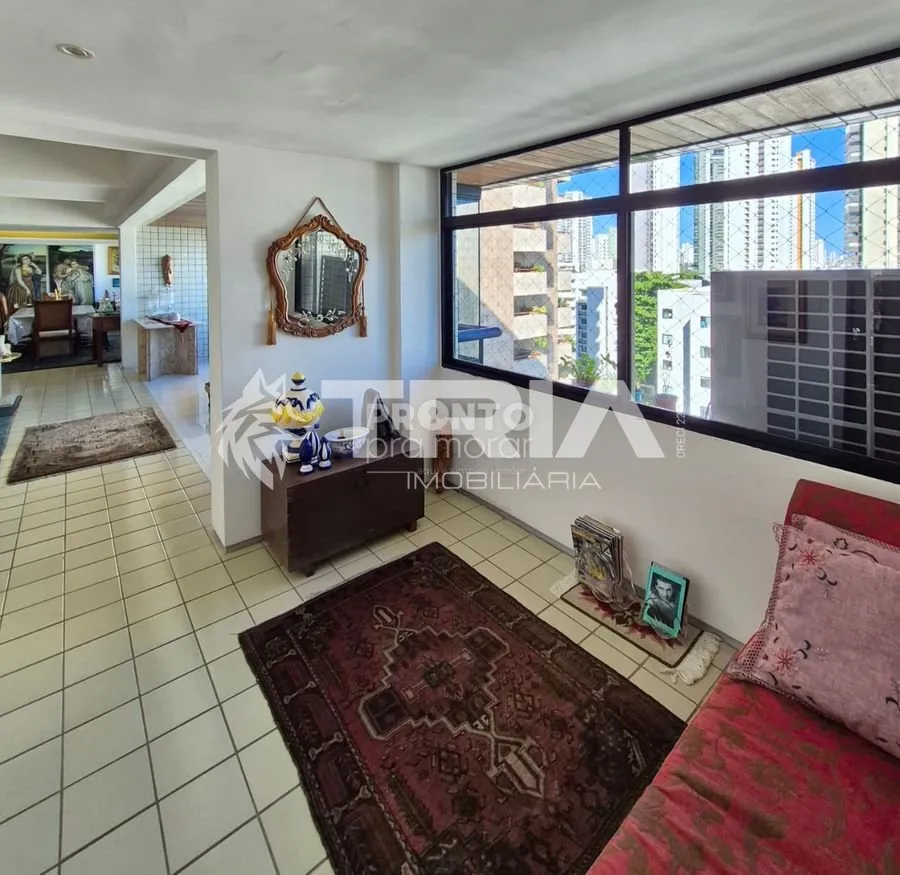 Imagem Apartamento de 4 quartos, 241m² no bairro Monteiro, em Recife