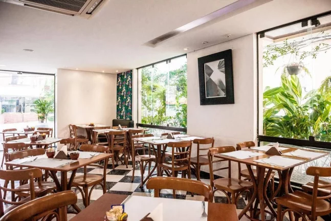 Imagem Flat disponível para venda no Matiz Manhattan Hotel, com 43m², 2 dormitórios e 2 vagas de garagem
