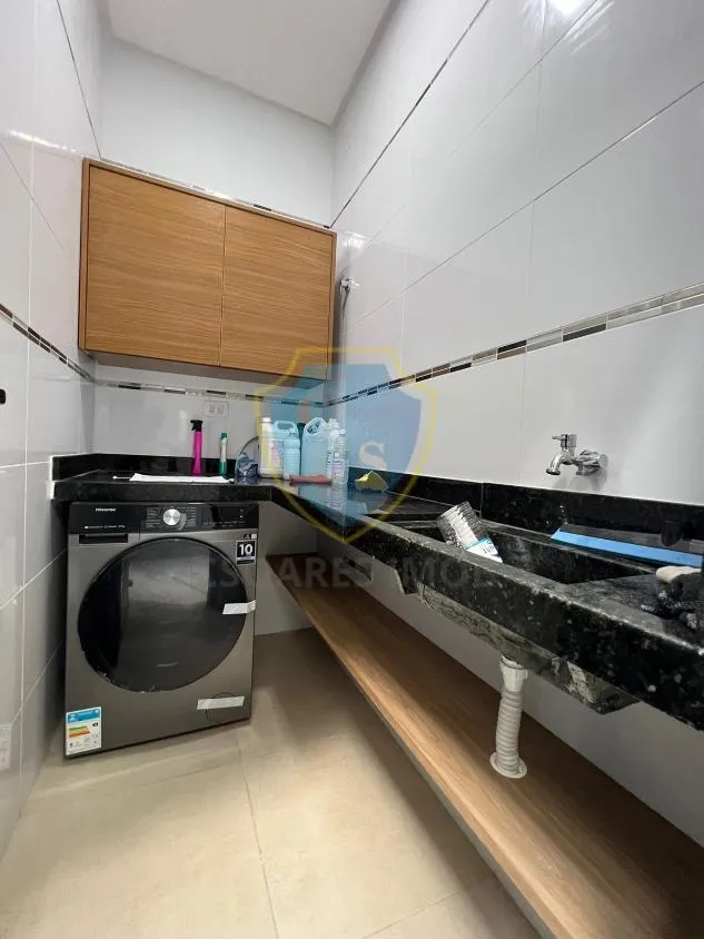 Imagem CASA 3 DORMS COM 2 SUITES