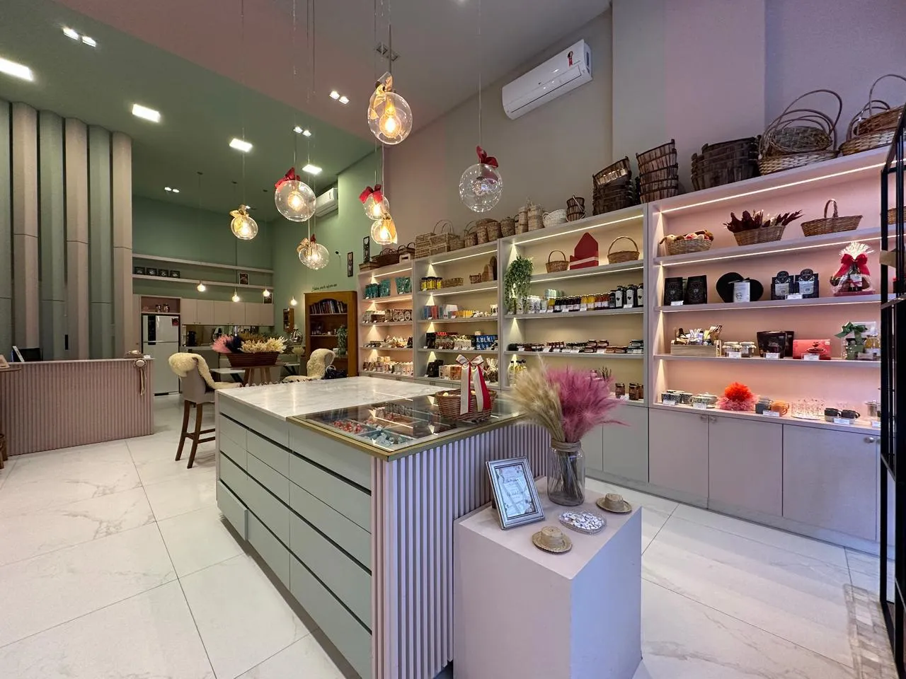 Imagem Ponto Comercial à venda com 62.55m2 por R$ 200.000,00