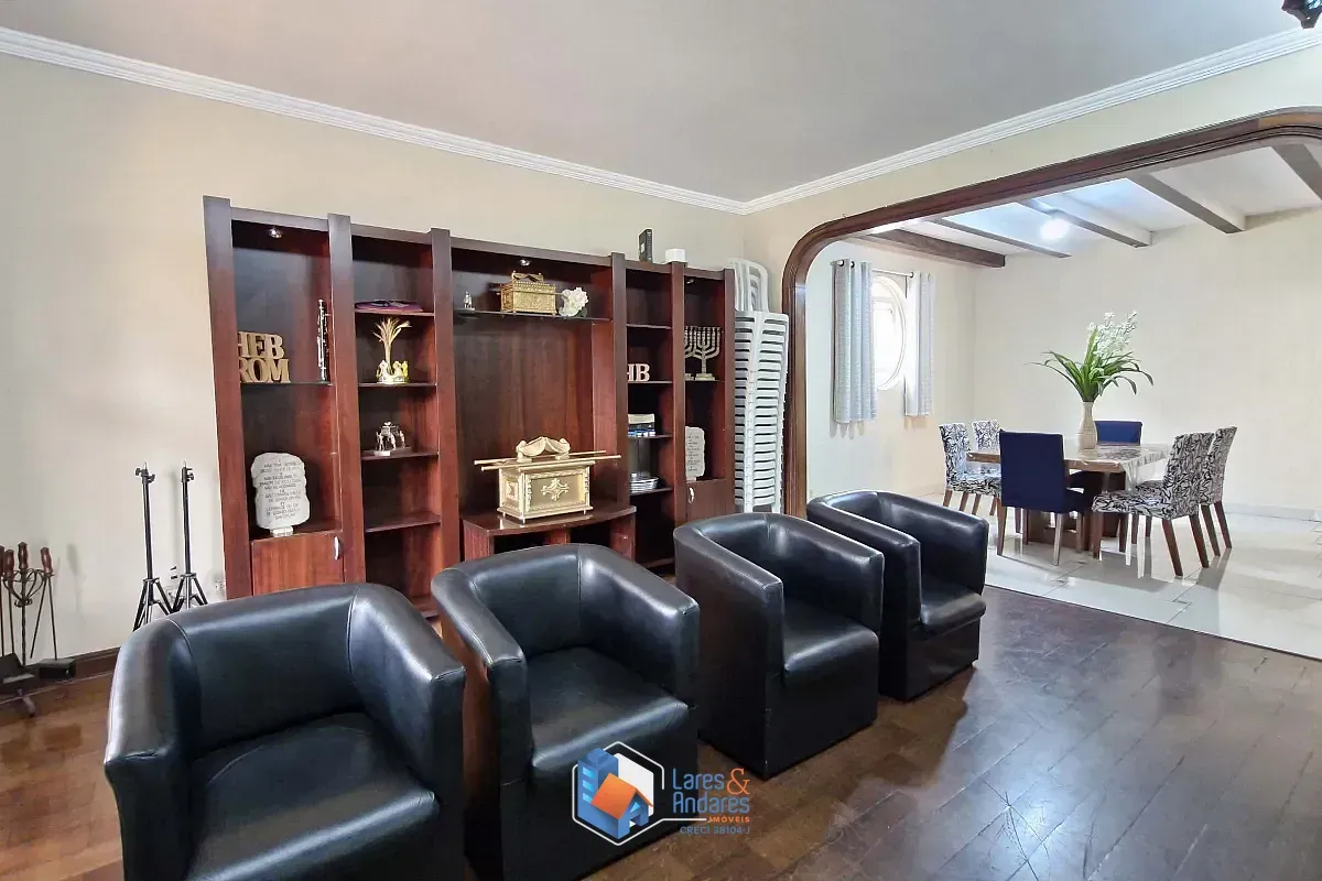 Imagem Casa para venda em Tremembé com 4 quartos, sendo 3 suítes, 554m²