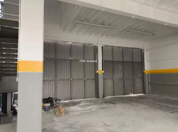 Imagem Galpão com 2200m2 em Alphaville.