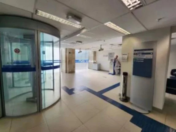 Imagem Loja com 776m2 para locação no Rio de Janeiro.