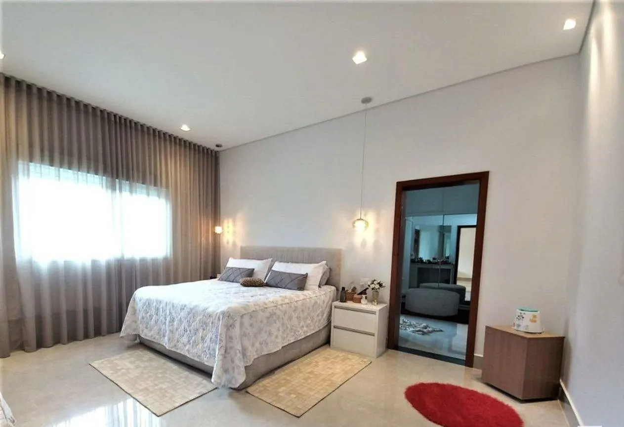 Imagem Casa no Village Castelo Itu de 580m²