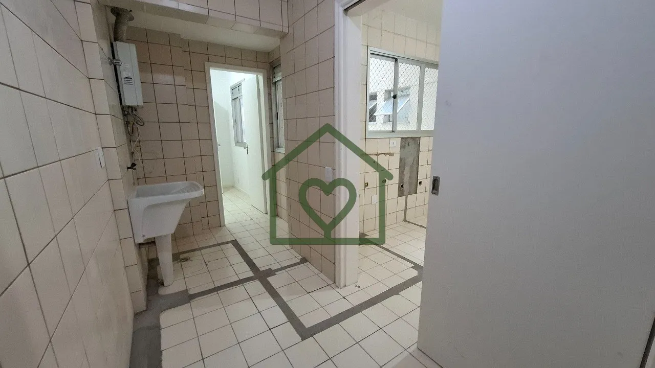 Imagem O mais barato do Condomínio! Oportunidade! Apartamento 3 dormitórios no centro de Florianópolis, ...