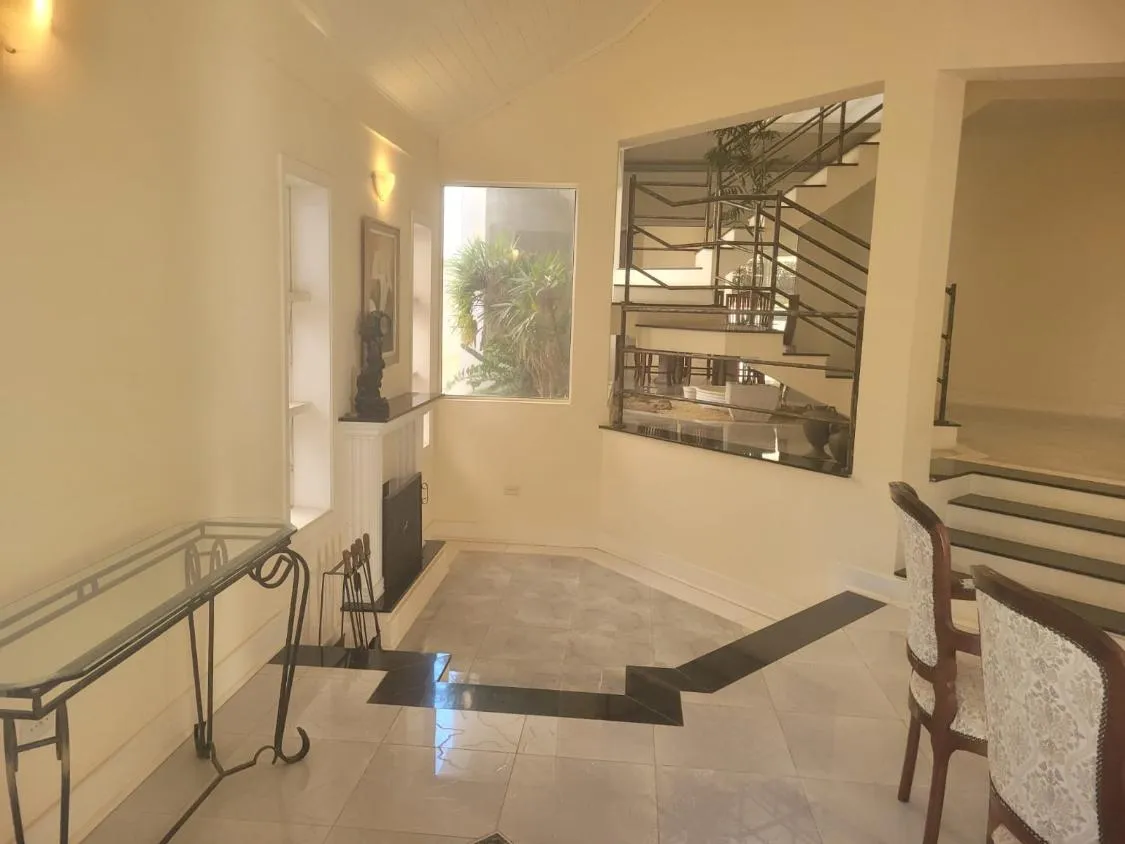 Imagem Localização Privilegiada: Casa à Venda no Reserva Colonial, Valinhos
