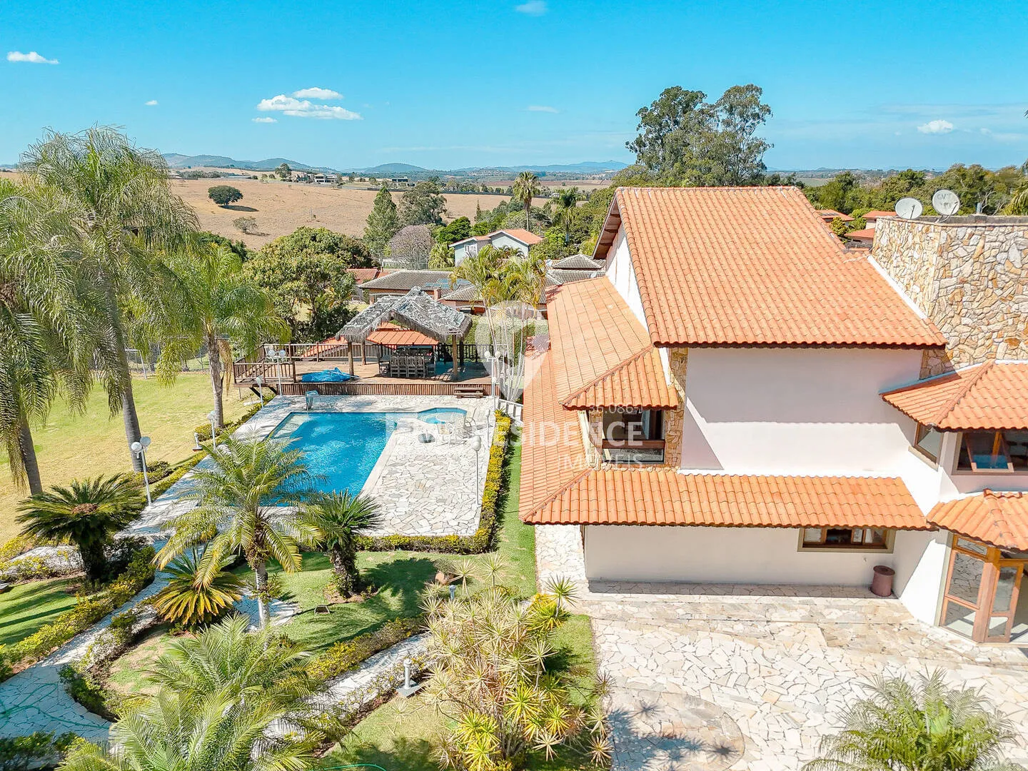Imagem Capela do Barreiro chácara a venda com 6 suítes piscina Itatiba SP
