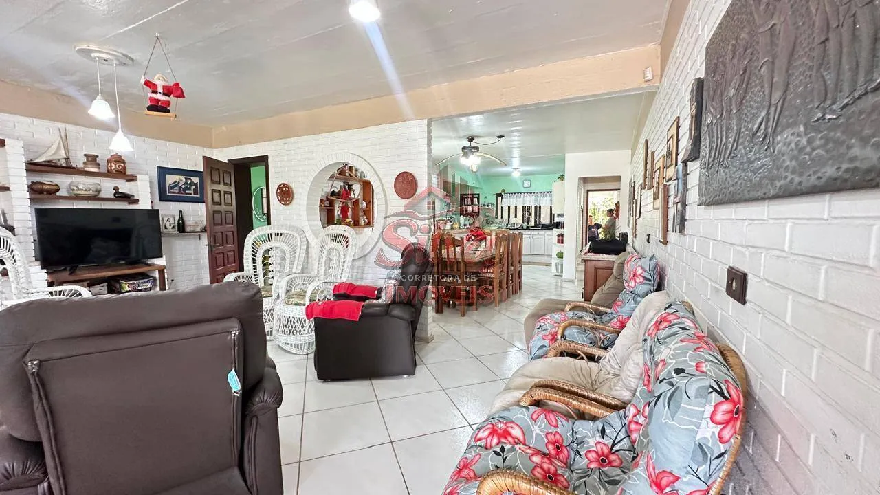 Imagem C33| Casa com piscina próxima do mar à venda em Imbé RS