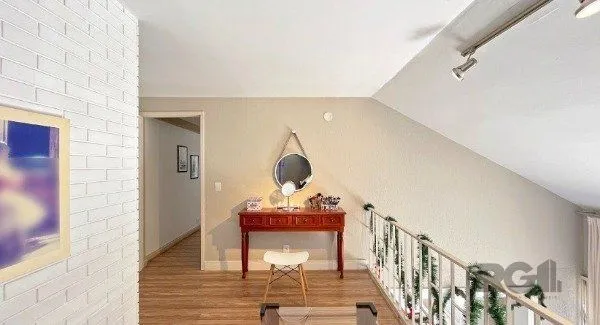 Imagem MAGNÍFICA CASA EM LOCALIZAÇÃO PRIVILEGIADA - TRANQUILIDADE E CONFORTO