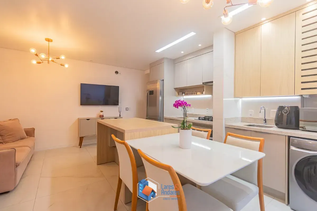 Foto do imóvel Apartamento para venda em Vila Uberabinha com 2 quartos, sendo 1 suíte, 53m² em Rua Pintassilgo