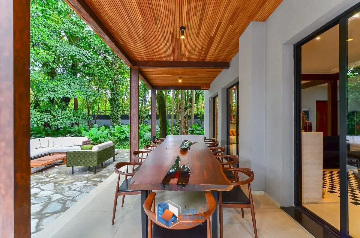 Imagem Casa para venda em Jardim América com 4 quartos, sendo 4 suítes, 1,117m²
