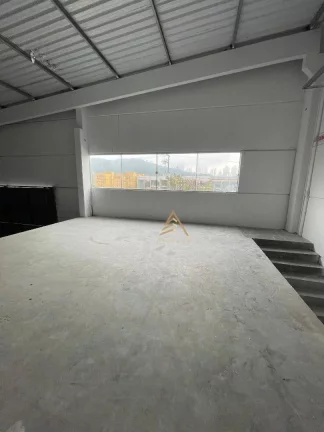 Imagem Galpão para alugar, 260 m² por R$ 15.150,00/mês - Nova Esperança - Balneário Camboriú/SC