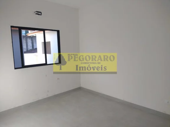 Imagem Sobrado à venda em Caraguatatuba-SP: 2 quartos, 2 suítes, 3 banheiros, 75m² no bairro Cidade Jardim!