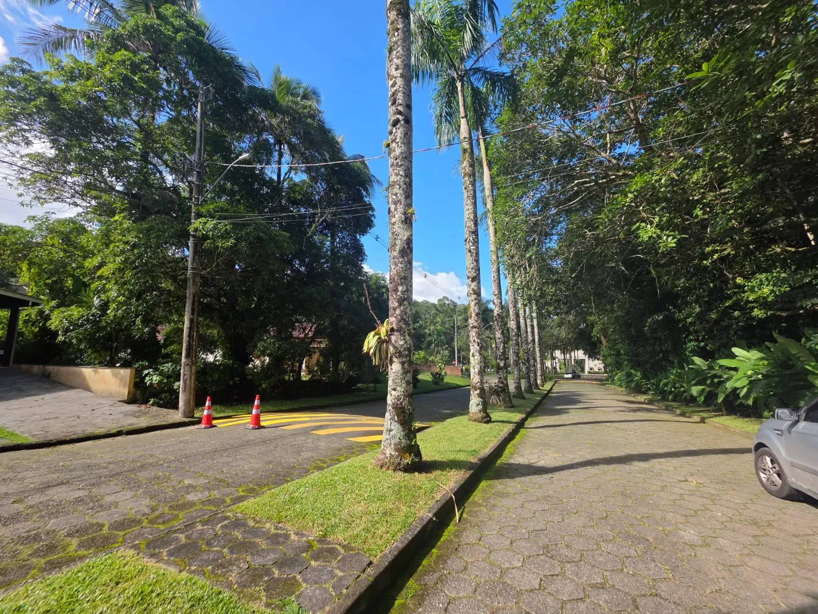 Imagem Charmosa Casa em condomínio no Park Imperial em Caraguatatuba