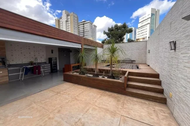 Imagem Este espaçoso apartamento de 179 metros quadrados é ideal para quem busca conforto e praticidades....