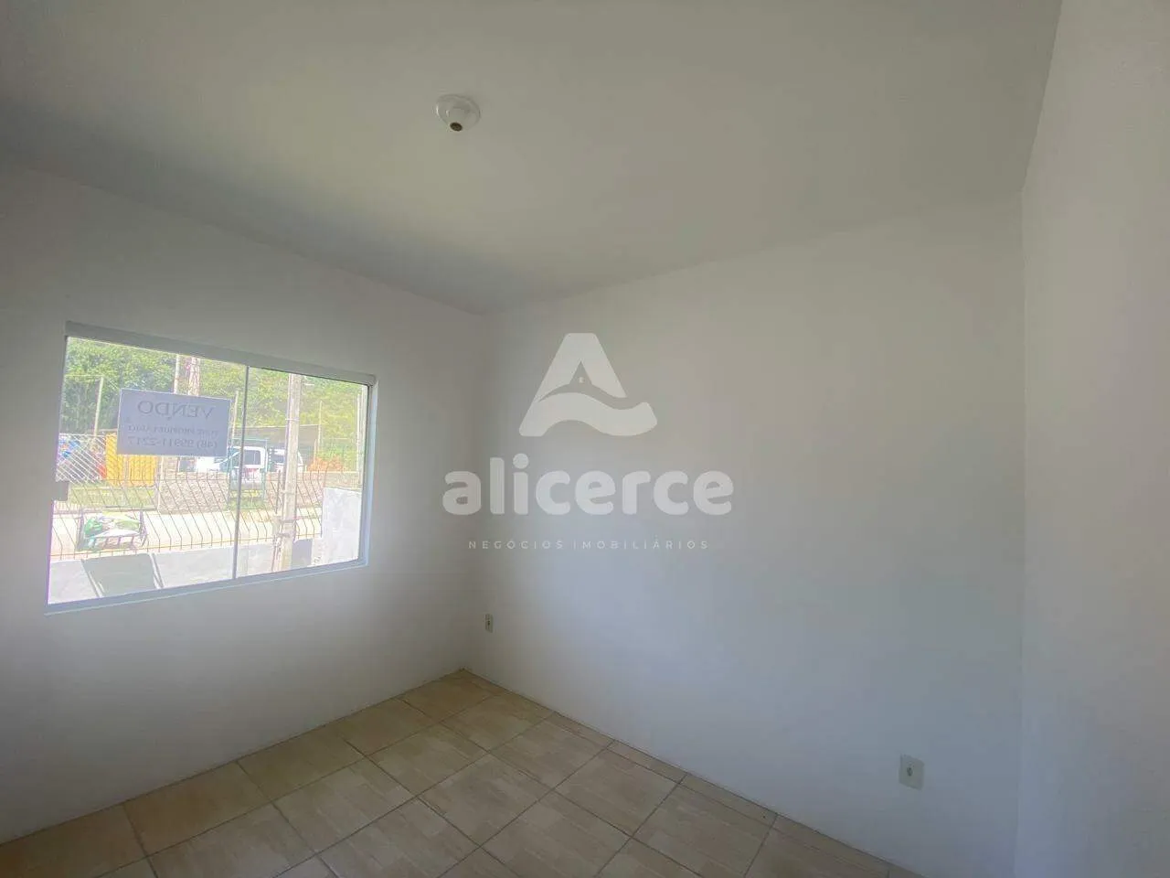 Imagem Casa completamente reformada pronta para morar, próximo a escola e comerçio