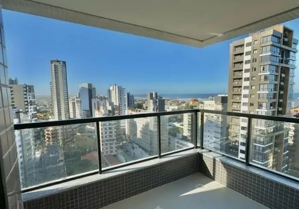 Imagem Apartamento em Torres Alto padrão de 3 dormitórios e 2 vagas