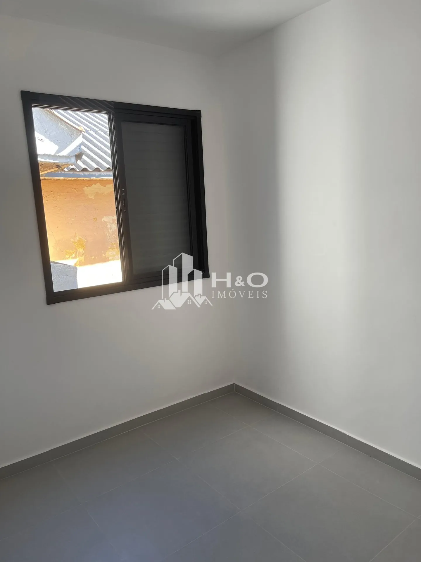 Imagem Apartamento à venda na Vila Carrão - 2 dormitórios - à partir de 250.000,00, a 200m da futura estação do metro