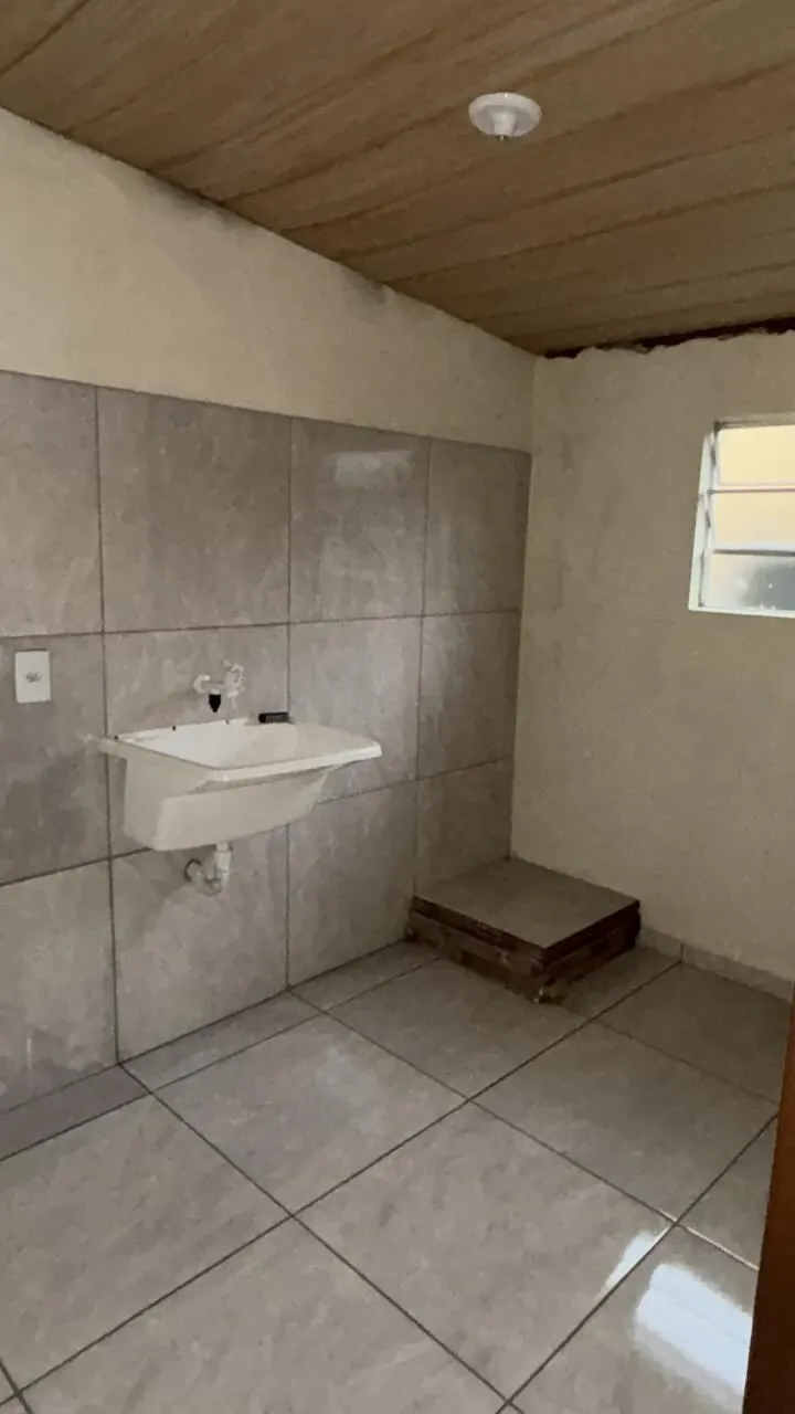 Imagem CASA PARA LOCAÇÃO NO BAIRRO ESPINHEIROS