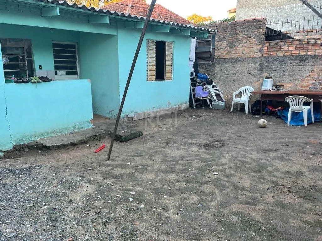 Imagem Casa para Venda - 482m², 3 dormitórios, 3 vagas - Camaquã, Porto Alegre
