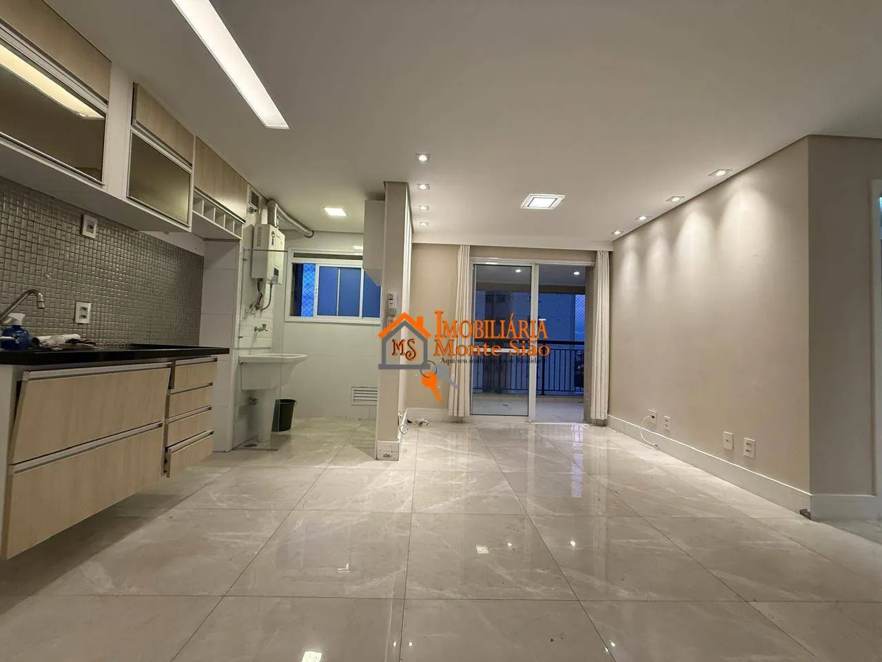 Foto do imóvel Apartamento com 2 dormitórios à venda, 68 m² por R$ 680.000,00 - Jardim Flor da Montanha - Guarulhos/SP