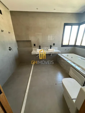 Imagem O sobrado possui 

- 4 suítes plenas, a suite master com closet, banheira e varanda estendida, com ...