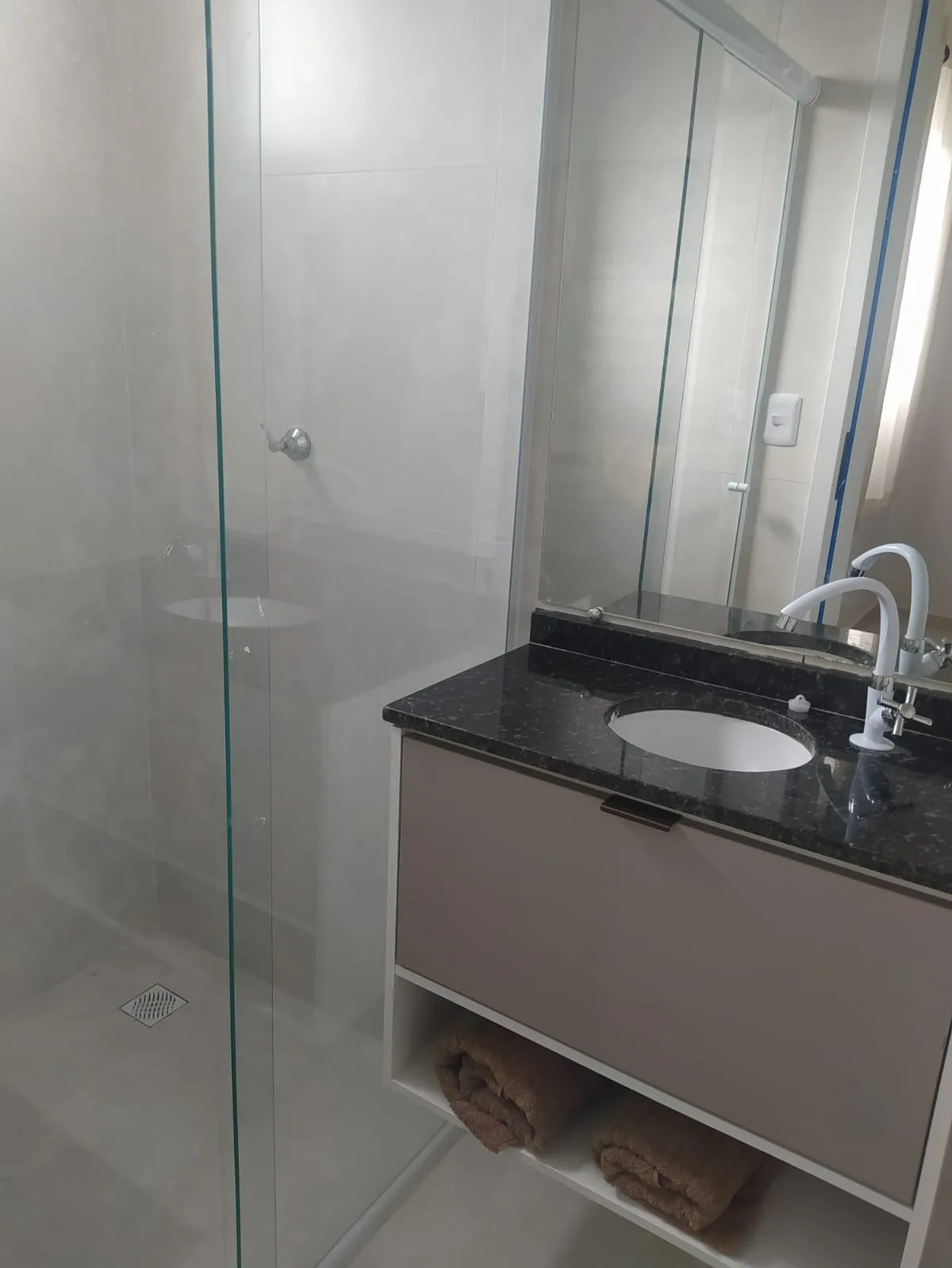Imagem Lindo apartamento no Residencial Jardim Saira.