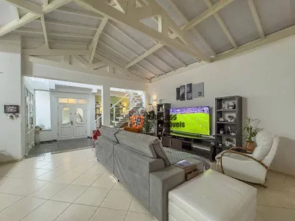 Imagem Chácara com 5 dormitórios à venda, 2000 m² por R$ 1.100.000,00 - Nova Suiça II - Valinhos/SP