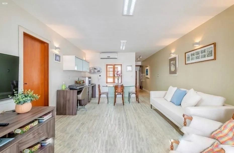 Imagem Casa para Venda no bairro Independência, em Porto Alegre / RS