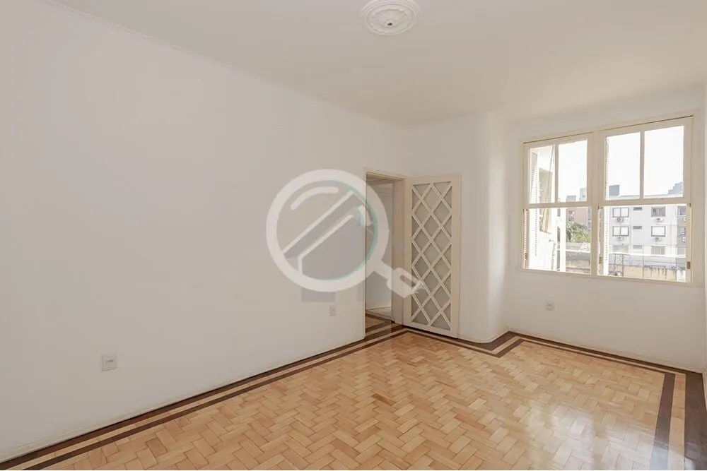 Este encantador apartamento no segundo andar está localizado na Rua General Caldwell. Com dois dorm...