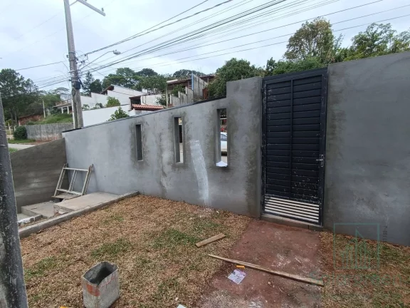 Imagem À Venda em Terra Preta, casa 3 Dorm e 3 banheiros 88 m² 790 mil