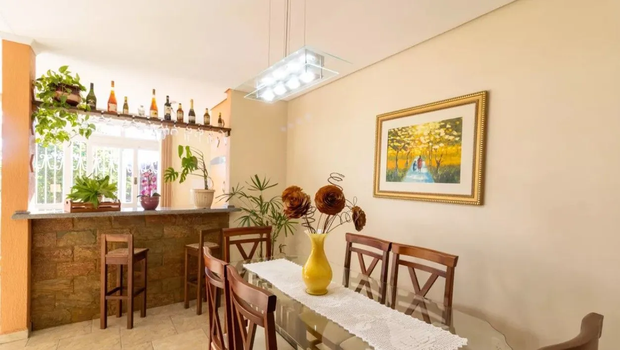 Imagem Casa 3 dormitórios Bairro Nonoai Porto Alegre