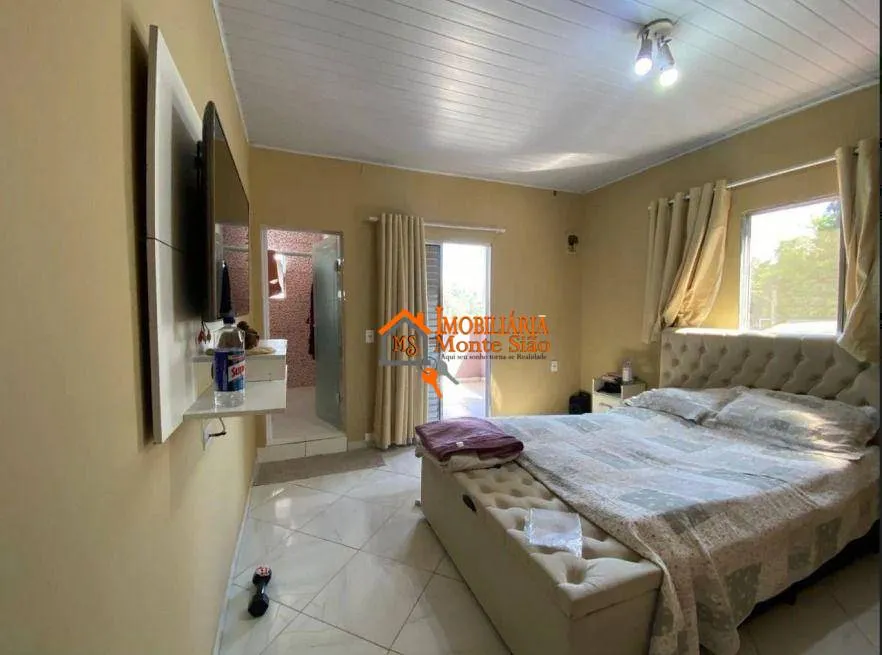 Imagem Sobrado de 4 cômodos + 3 casas à venda por R$ 530.000 - Parque Mikail - Guarulhos/SP