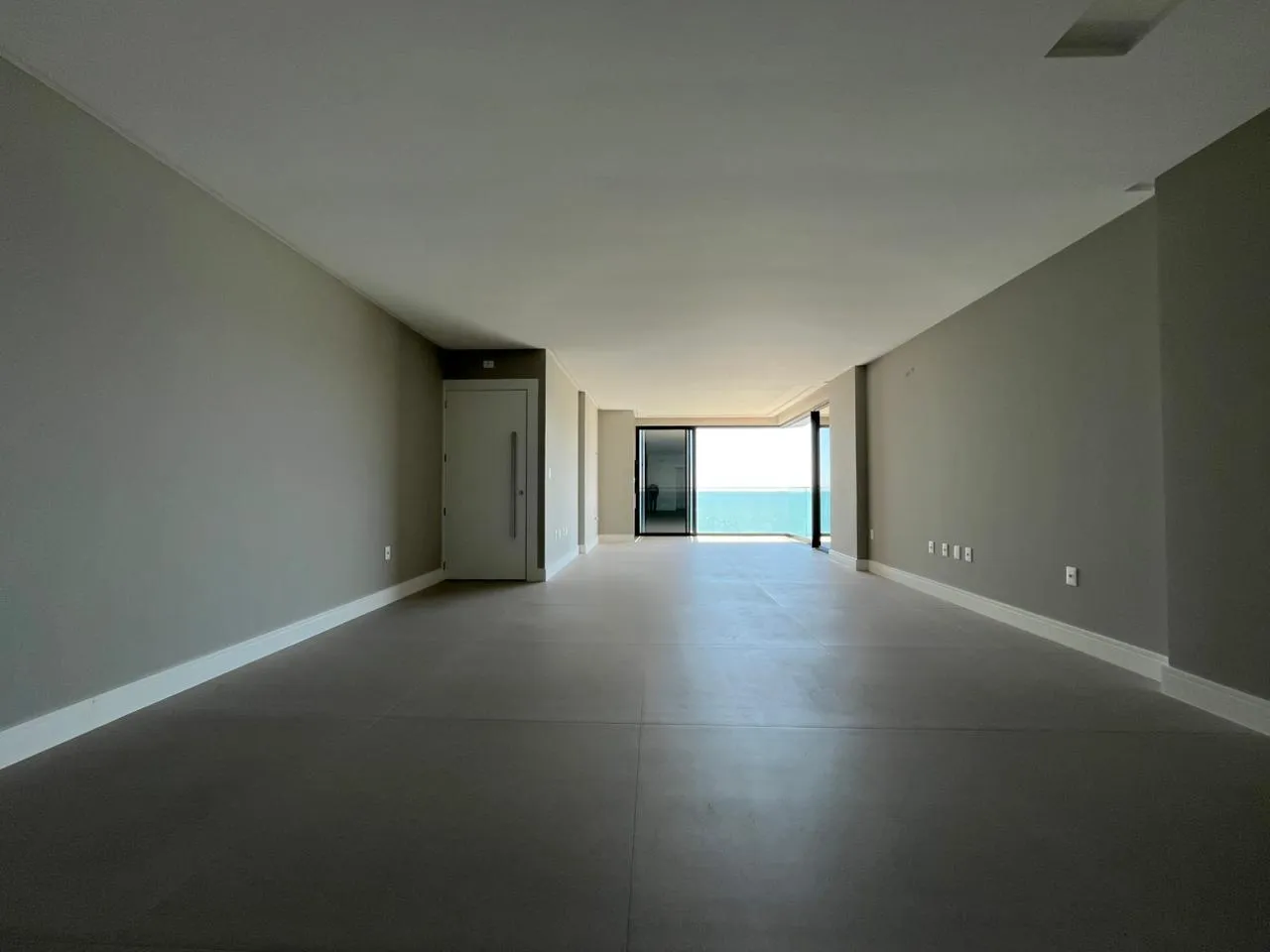 Imagem Apartamento com vista para o mar à venda com 197m2 por R$ 4.000.000,00