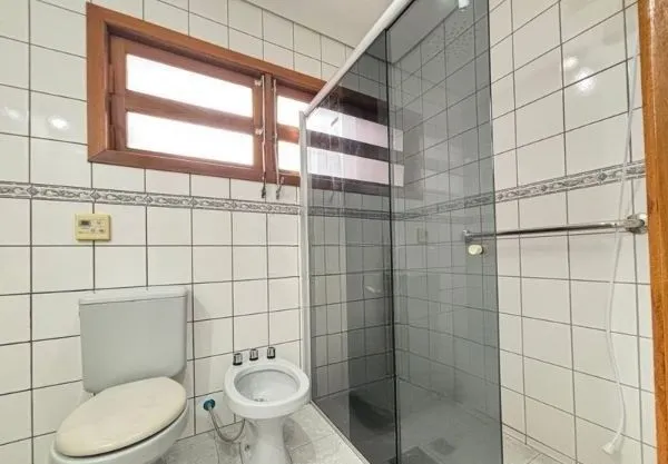 Imagem casa sobrado na Medianeira com 4 dormitórios