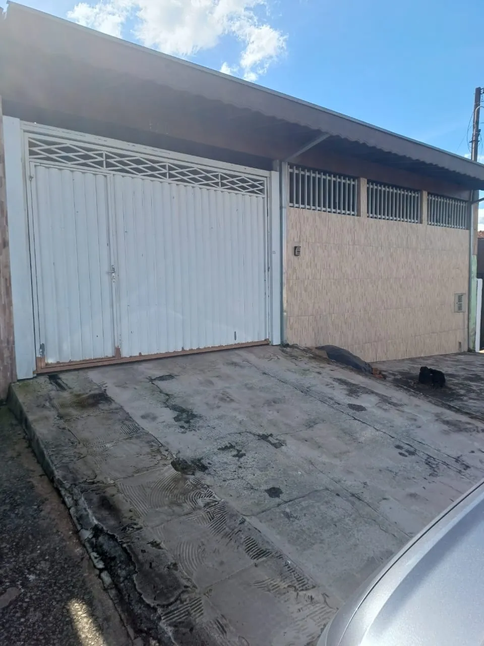 Foto do imóvel Casa à venda 3 Quartos, 1 Suite, 6 Vagas, 144.32M², Residencial e Comercial Cidade Jardim, Pindamonhangaba - SP