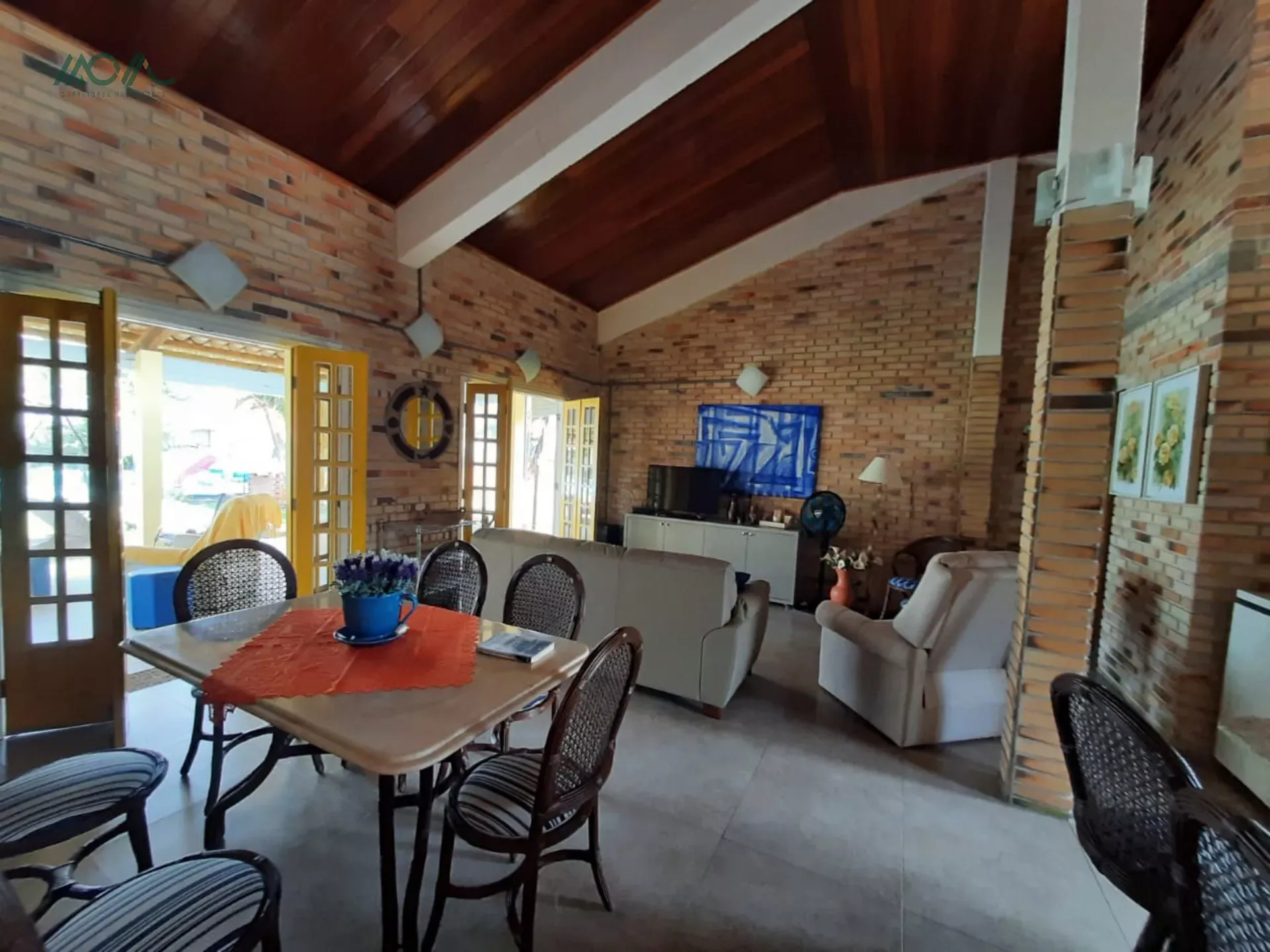 Imagem CASA PÉ NA AREIA EM ITAPOÁ - Incrível oportunidade, casa com uma vista deslumbrante para a Baía ...