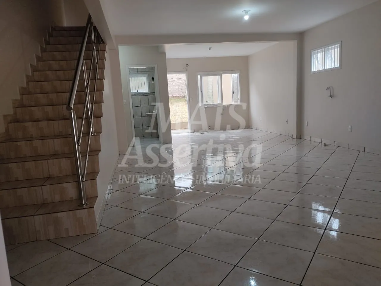 Imagem Sobrado 2 quartos para Venda no bairro Jardim Mauá em Novo Hamburgo
