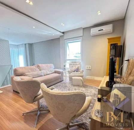 Imagem Belíssima casa de altíssimo padrão, combinando luxo, conforto sofisticação.