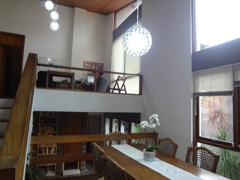 Imagem Casa para Venda - 268m², 3 dormitórios, sendo 1 suites, Jardim Isabel
