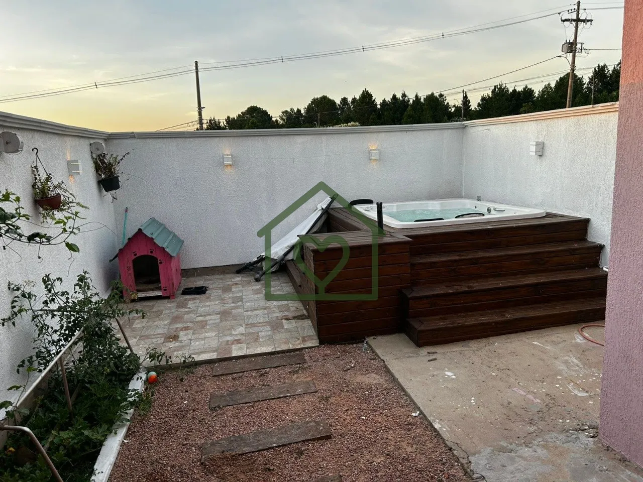 Imagem CASA TÉRREA à venda em Lomba do Pinheiro, Porto Alegre

Imóvel com 2 quartos, living para 2 ambie...