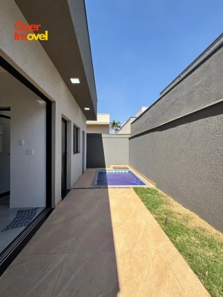 Imagem Casa de alto padrão em condomínio no Jardim Cybelli em Ribeirão Preto-SP! 3 quartos, 3 suítes, 3 salas, 5 banheiros, 4 vagas de garagem e 149,15 m² de área. Quer Imóvel Negócios Imobiliários!