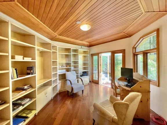 Imagem Casa em Condomínio a Venda no bairro Palos Verdes - Carapicuíba, SP