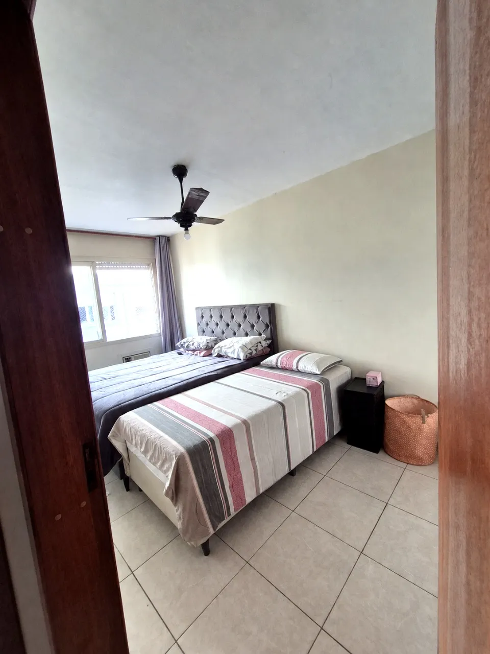 Imagem Apartamento 2 dormitórios, semi-mobiliado, para locação no Jardim Dona Leopoldina. Térreo elevad...
