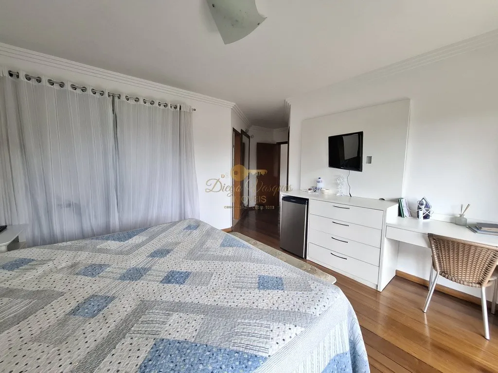 Imagem Casa em Condomínio para Venda em Teresópolis / RJ no bairro Green Valley