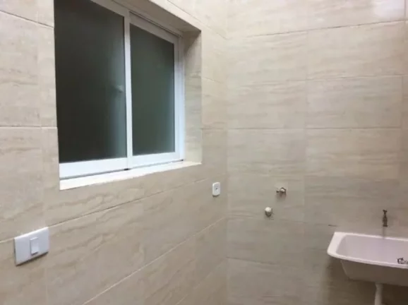 Imagem CASA COM 79 m² - VILA VOTURUA - SÃO VICENTE SP