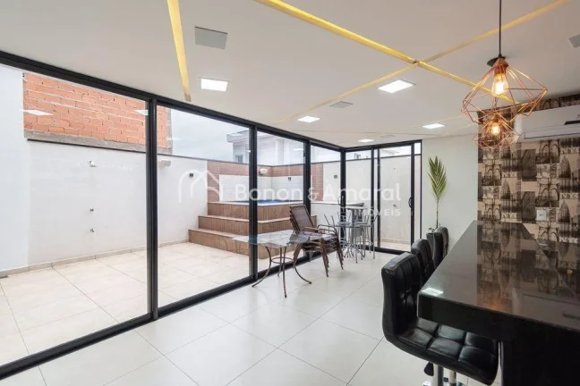 Imagem Sobrado Ã  venda no CondomÃ­nio Jardim do JatobÃ¡, em HortolÃ¢ndia/SP, com 250 mÂ² de Ã¡rea construÃ...