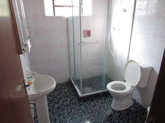 Imagem Casa térrea, com 3 dormitórios, 1 suíte, no bairro Nonoai.