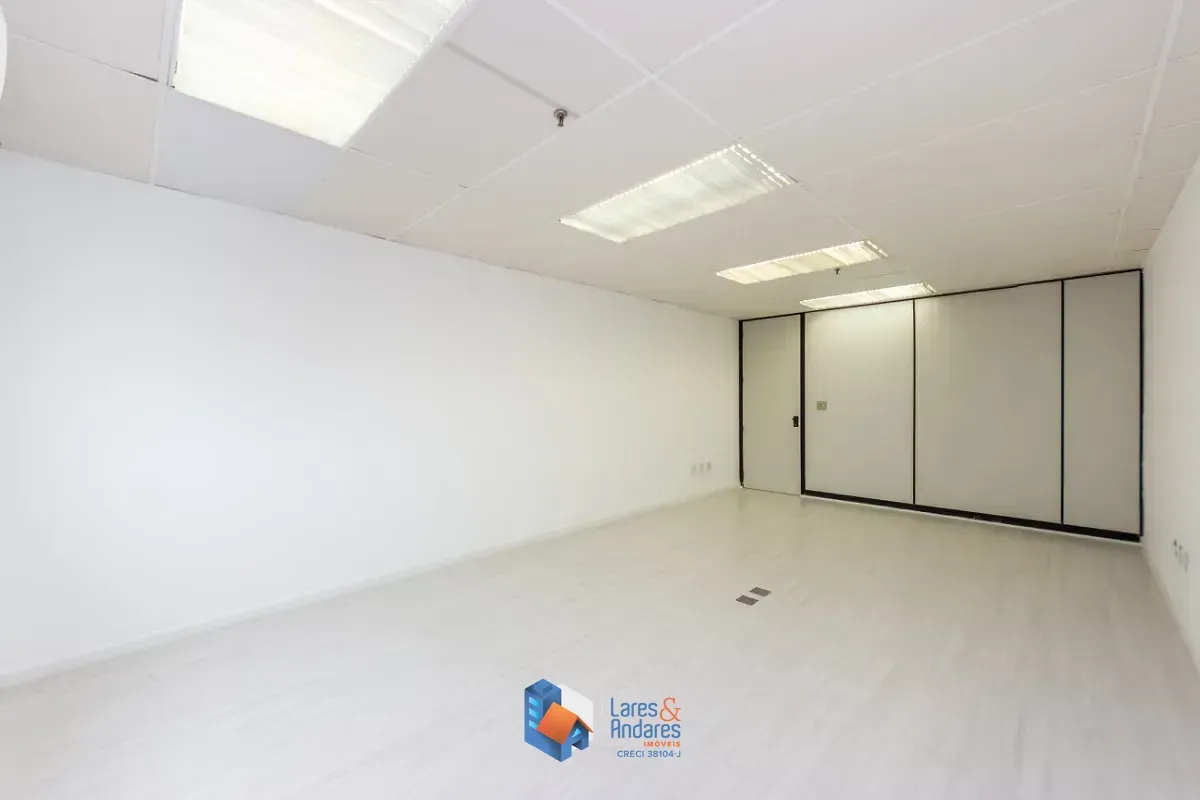 Imagem Conjunto comercial para venda e locação em Indianópolis, 211m²